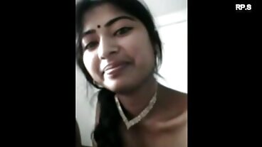 Ginebra Bellucci رائع يحصل مارس سكسي سعودية الجنس مباشرة في الهرة