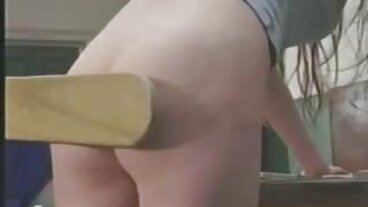 تتمتع المثليات الأصغر سنًا بوقت مثير في حفلة موقع سكسي سعودي النوم